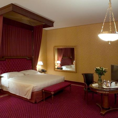 Hotel Maxim Peschiera Borromeo Exterior photo